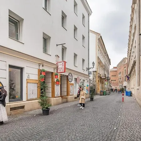 Extrem Central New Studio Budapest Exterior photo